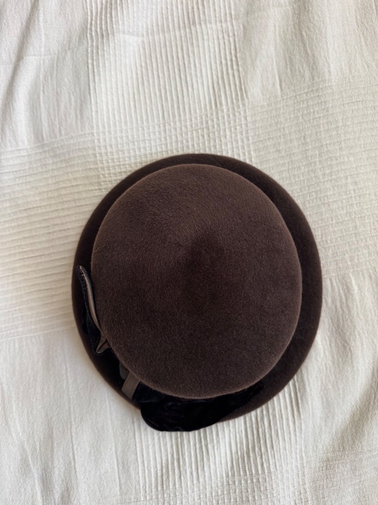 Vintage Neiman Marcus Rabbit Fur Cloche-Pillbox Hybrid - Made in England - 6 3/4 main image 9